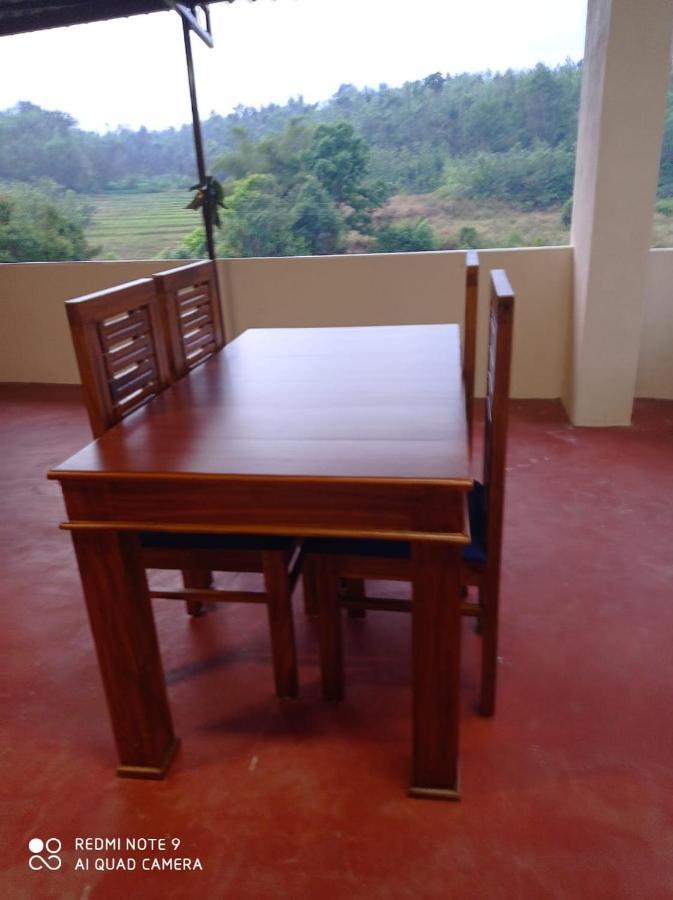Cauvery Homestay Somvarpet Exterior photo